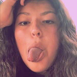 Meet your Posher, Layla